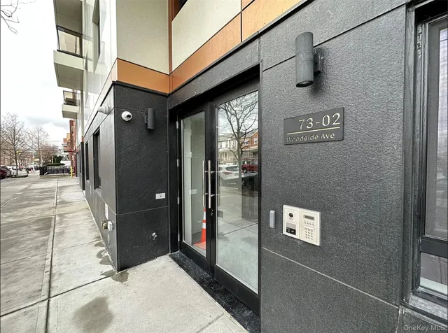 $3,520 | 7302 Woodside Avenue, Unit 3A | Elmhurst