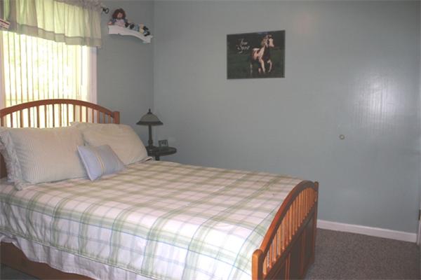 132 Acropolis Road Lowell, MA 01854 - Photo 23 of 30 Gallery Image 23