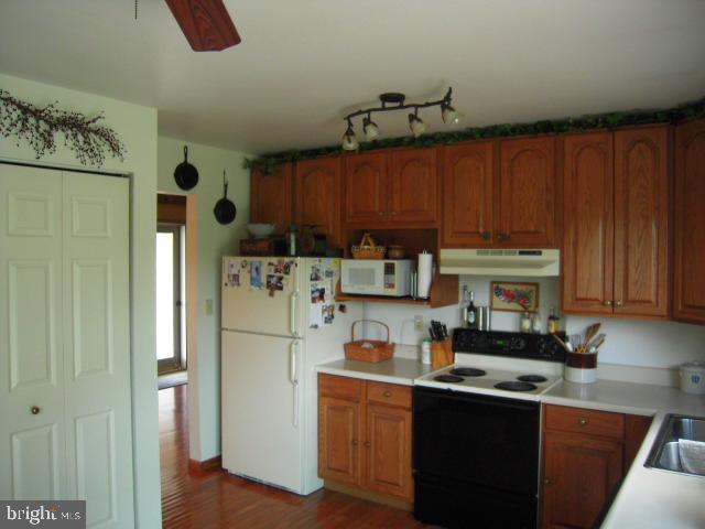 300 Lawn Road Palmyra, PA 17078 - Photo 10 of 20 Gallery Image 10
