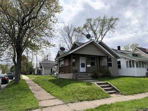 $299,000 | 522 Howard Street, South Bend, IN 46617