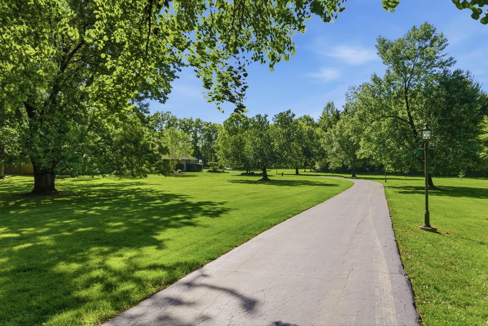 7276 Lee Road Westerville, OH 43081 - Photo 9 of 176 Gallery Image 9