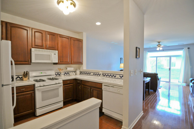 2482 Golf Ridge Circle Naperville, IL 60563 - Photo 8 of 25