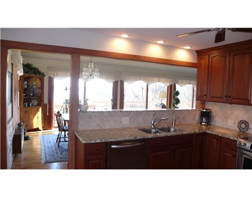 295 Boston Neck Road Narragansett, RI 02882 - Photo 5 of 17 Kitchen.
