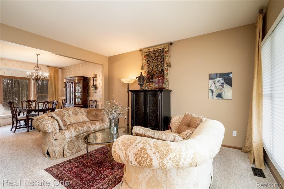 3547 Joshua Drive Rochester, MI 48307 - Photo 12 of 32 DSC01166-Edit.jpg