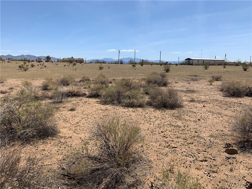 4317 Canelo Road Golden Valley, AZ 86413 - Photo 8 of 9 a view of beach and city