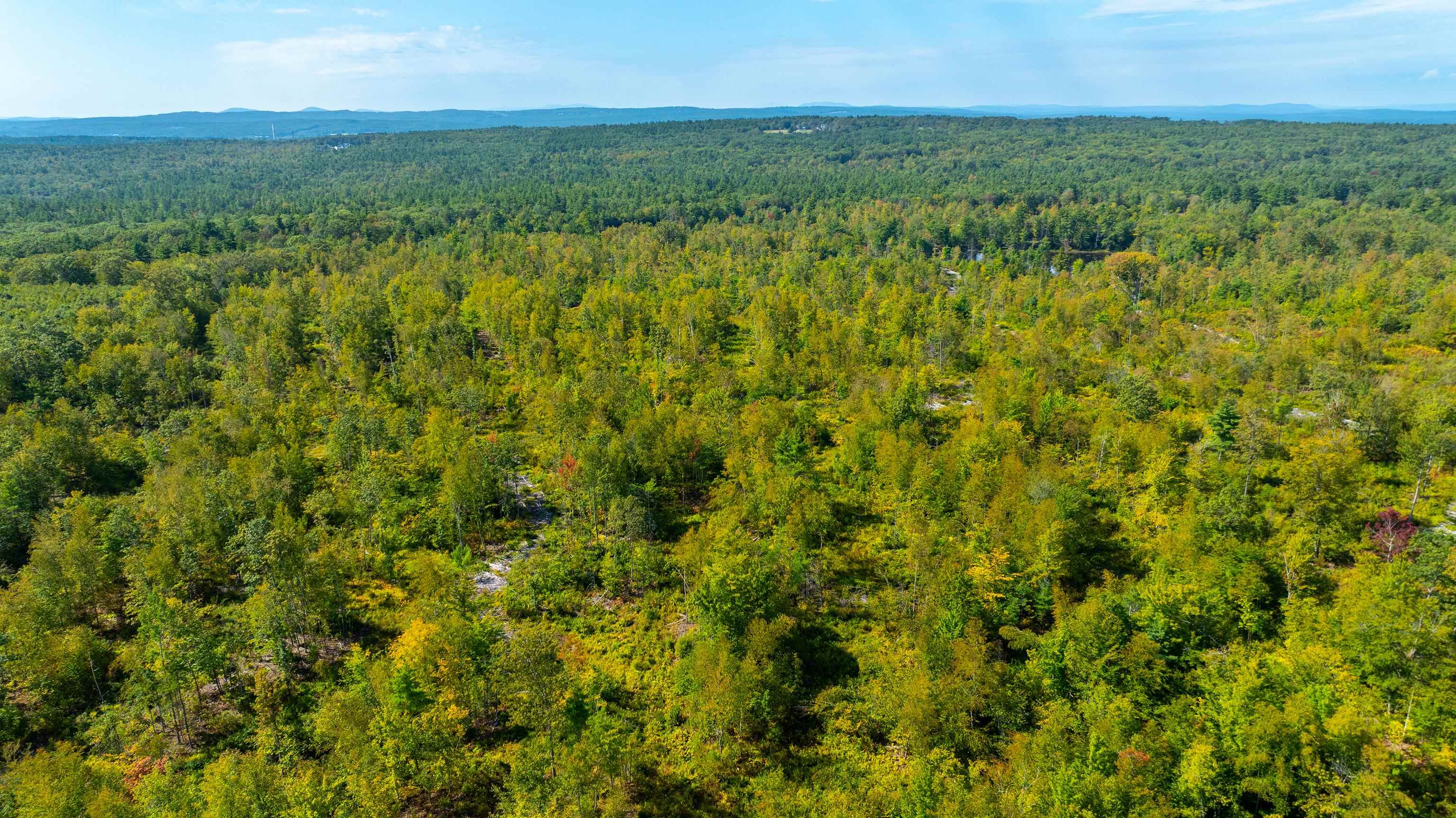 401 Sixth Range Road Pembroke, NH 03275 - Photo 11 of 19
