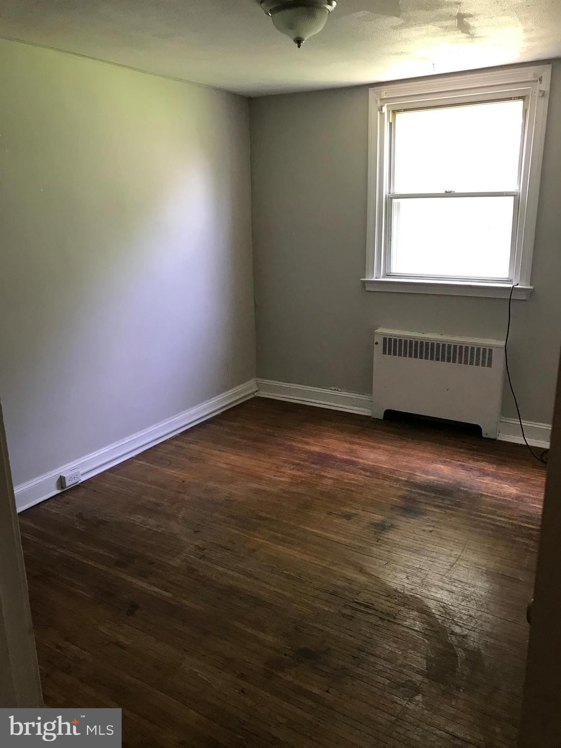 542 Wiltshire Road Upper Darby, PA 19082 - Photo 16 of 31