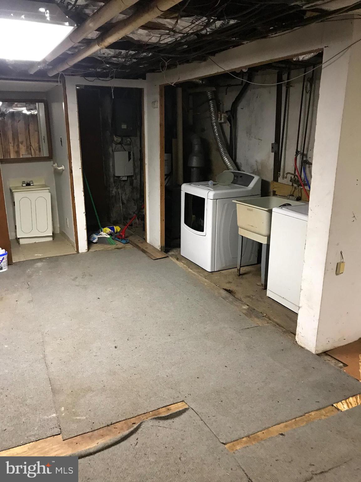 542 Wiltshire Road Upper Darby, PA 19082 - Photo 23 of 31
