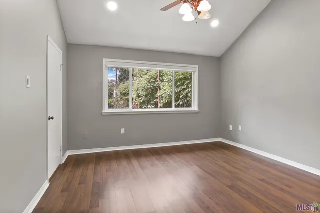 $194,900 | 1246 Sharlo Avenue, Unit 8D2, Baton Rouge, LA 70820