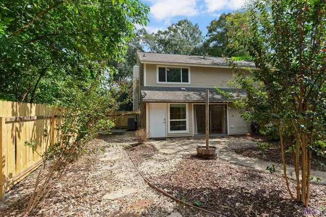 $194,900 | 1246 Sharlo Avenue, Unit 8D2, Baton Rouge, LA 70820