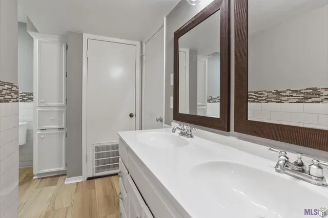 $194,900 | 1246 Sharlo Avenue, Unit 8D2, Baton Rouge, LA 70820