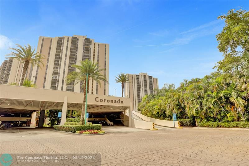 20301 West Country Club Dr Unit 523