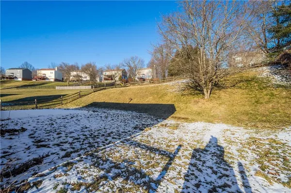 $375,000 | 118 Vista Drive, Canonsburg, PA 15317