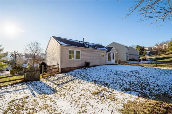 $375,000 | 118 Vista Drive, Canonsburg, PA 15317