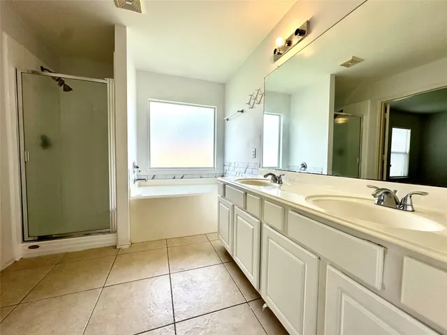 $2,000 | 6323 Macquarie Drive, Katy, TX 77449