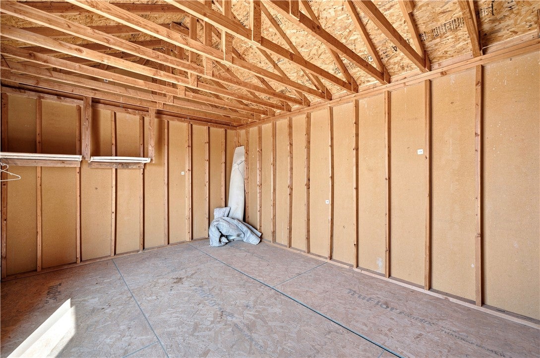 3873 Aztec Road Golden Valley, AZ 86413 - Photo 17 of 34 Gallery Image 17