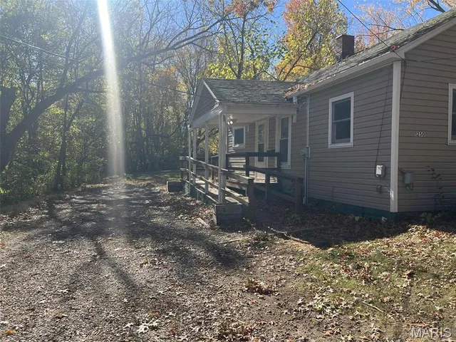 $75,000 | 1250 East Ryder Street, Litchfield, IL 62056