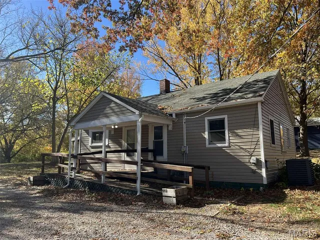 $75,000 | 1250 East Ryder Street, Litchfield, IL 62056