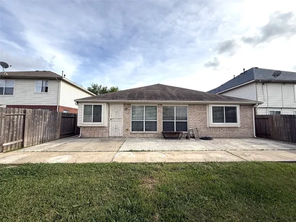 $1,900 | 13830 Fort Nelson Drive, Houston, TX 77083