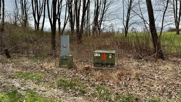 $129,900 | 2012 South Hickory Grove Road, Salem, IN 47167