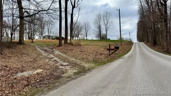 $129,900 | 2012 South Hickory Grove Road, Salem, IN 47167