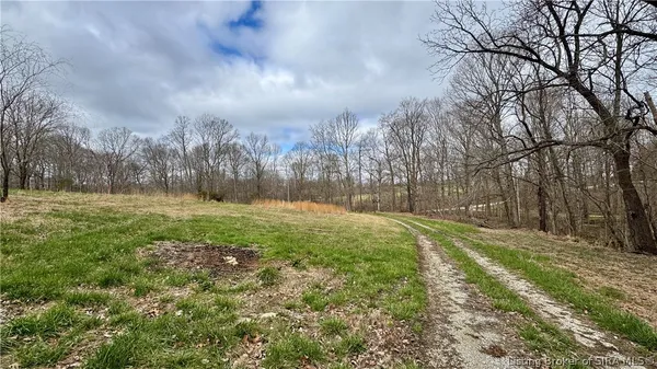 $129,900 | 2012 South Hickory Grove Road, Salem, IN 47167