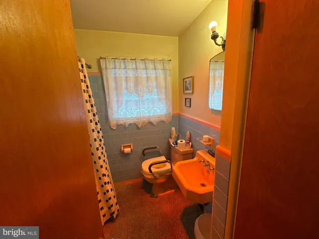 $139,900 | 102 Lincoln Drive, Fayetteville, PA 17222