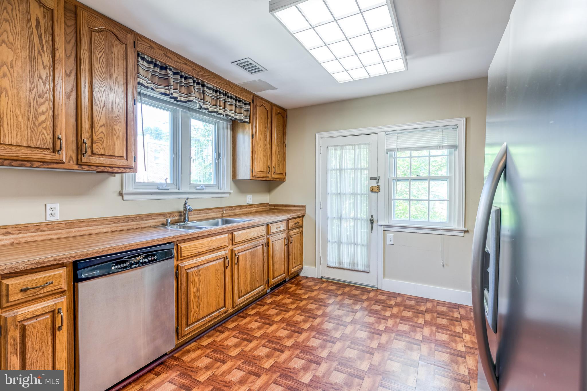 116 Beverly Road Wynnewood, PA 19096 - Photo 10 of 29 Gallery Image 10