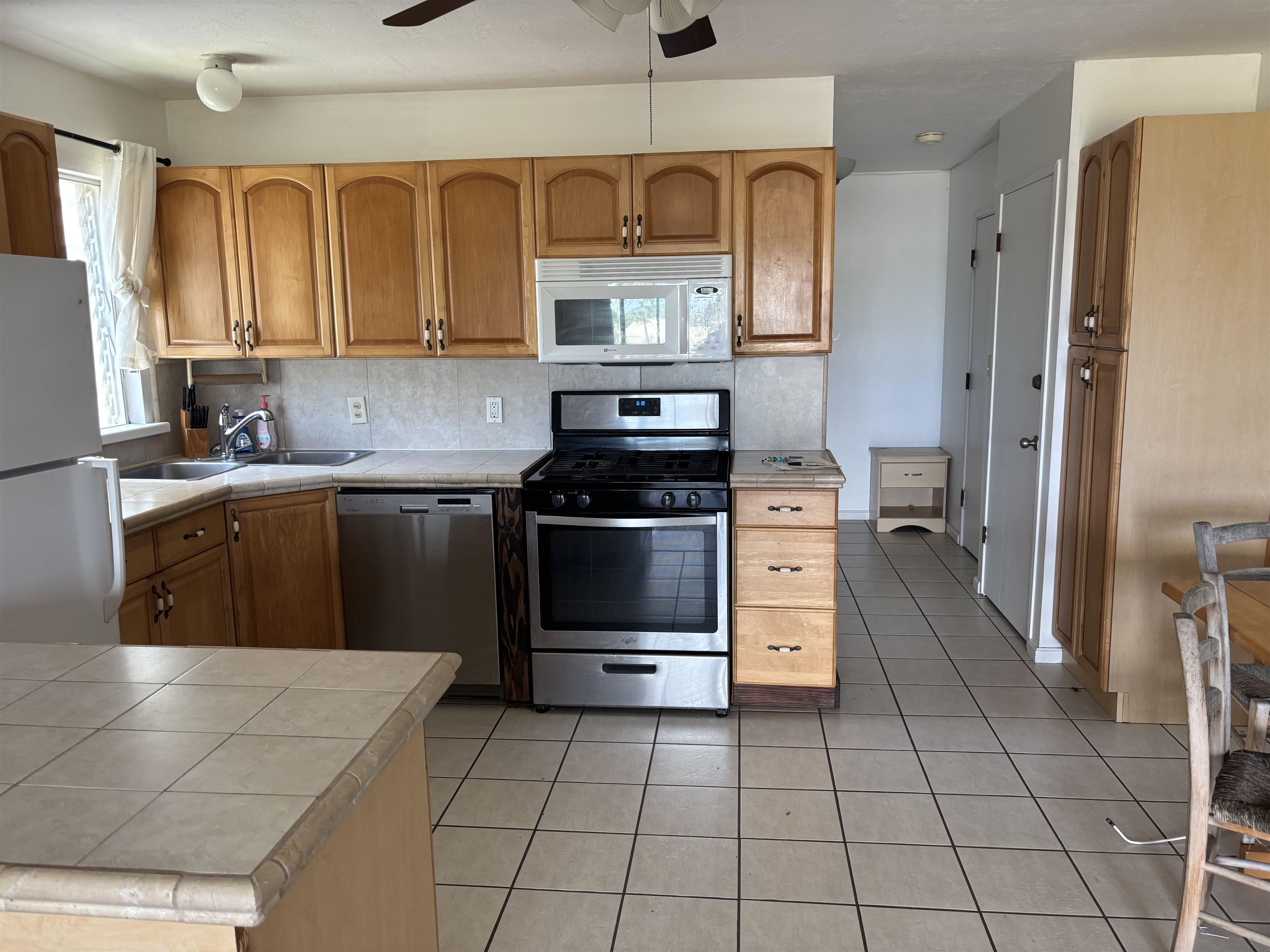 7142 Kamehameha V Highway, Unit B210 Kaunakakai, HI 96748 - Photo 6 of 18