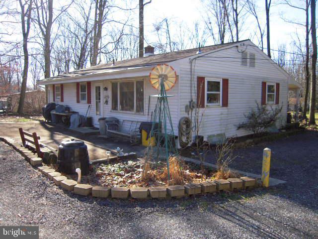 672 South Mount Pleasant Road Lebanon, PA 17042 - Photo 5 of 20 Gallery Image 5