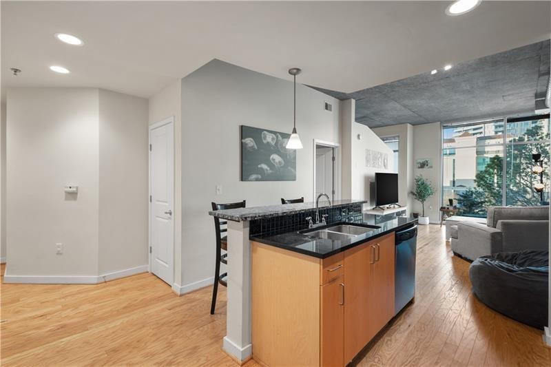 250 Pharr Road Northeast, Unit 607 Atlanta, GA 30305 - Photo 5 of 40