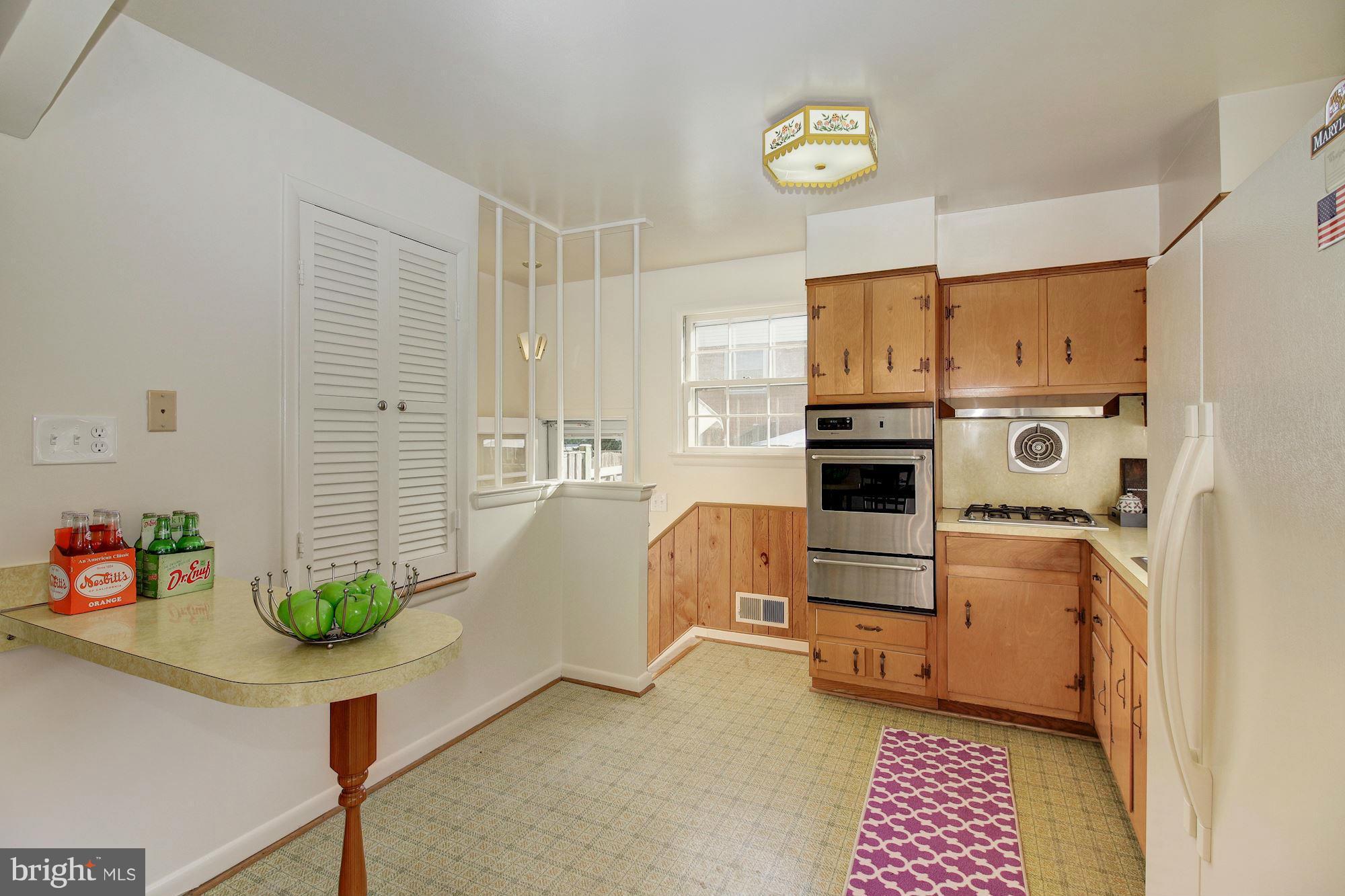 3704 Nimitz Road Kensington, MD 20895 - Photo 8 of 23 Kitchen