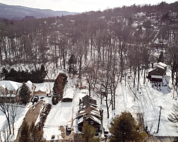 $620,000 | 19 Roselawn Road, Central Valley, NY 10930