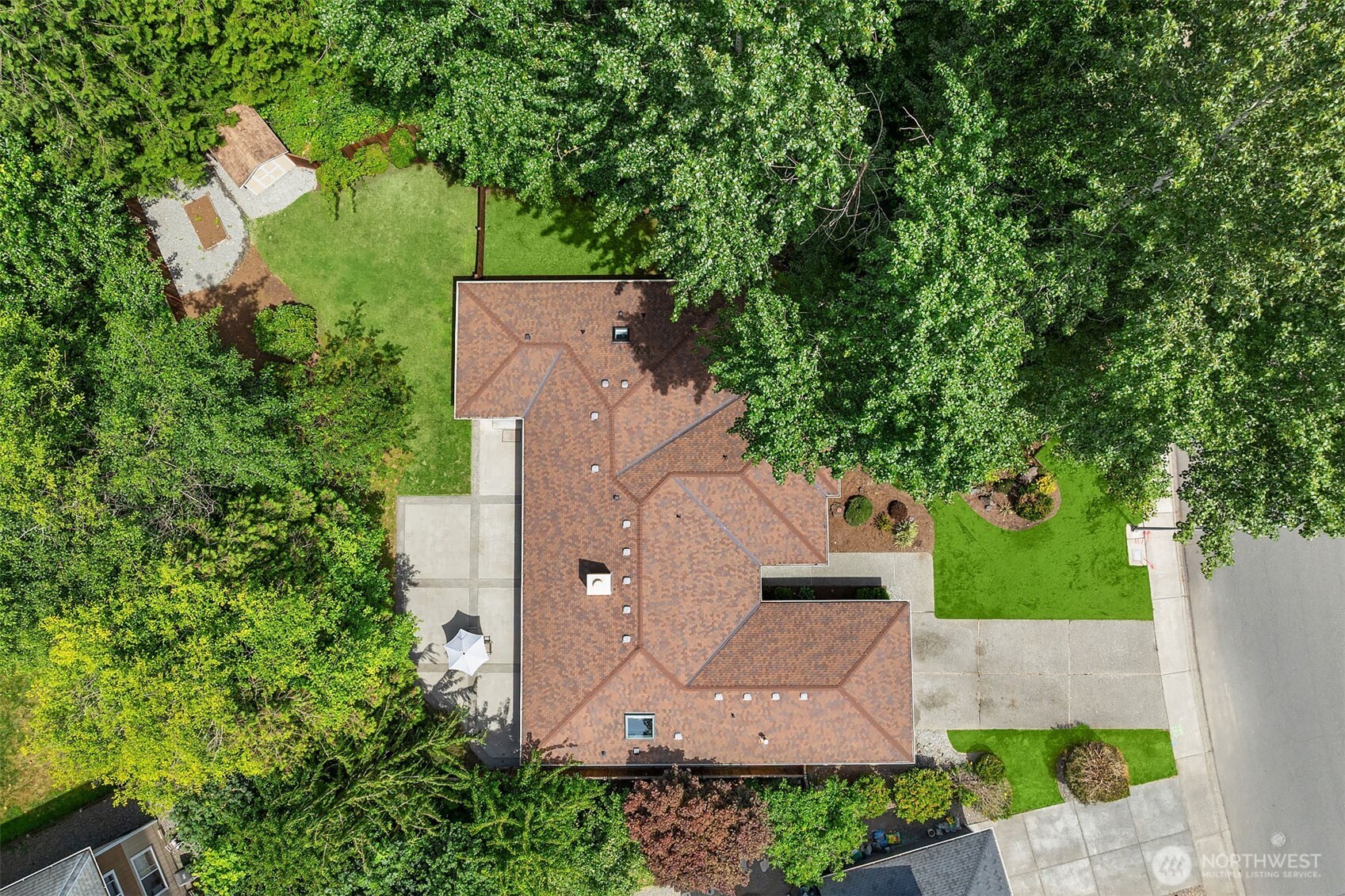 1815 Field Avenue Northeast Renton, WA 98059 - Photo 34 of 39