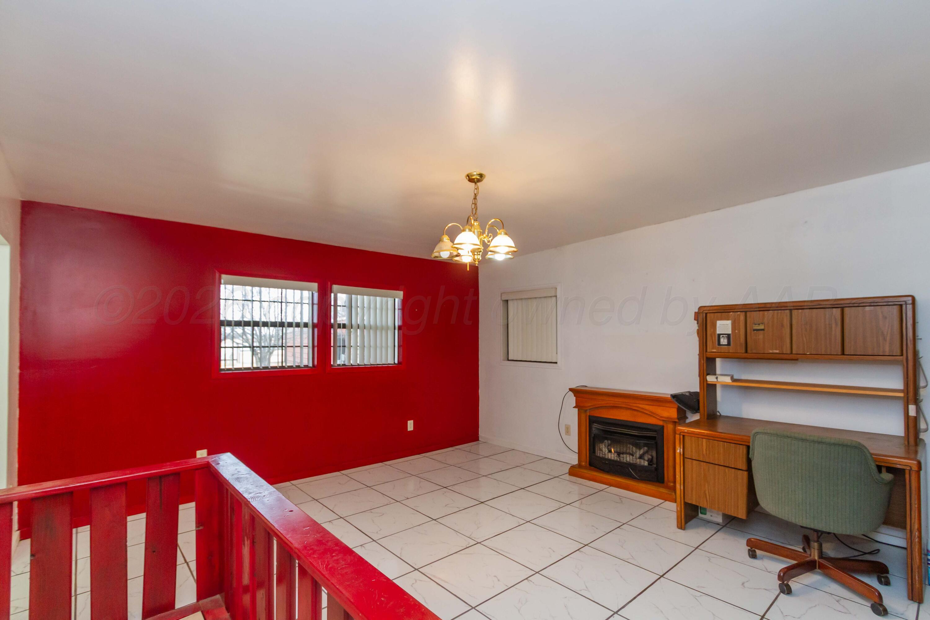 7850 Back Acres Road Amarillo, TX 79119 - Photo 13 of 52 DEN VIEW 1