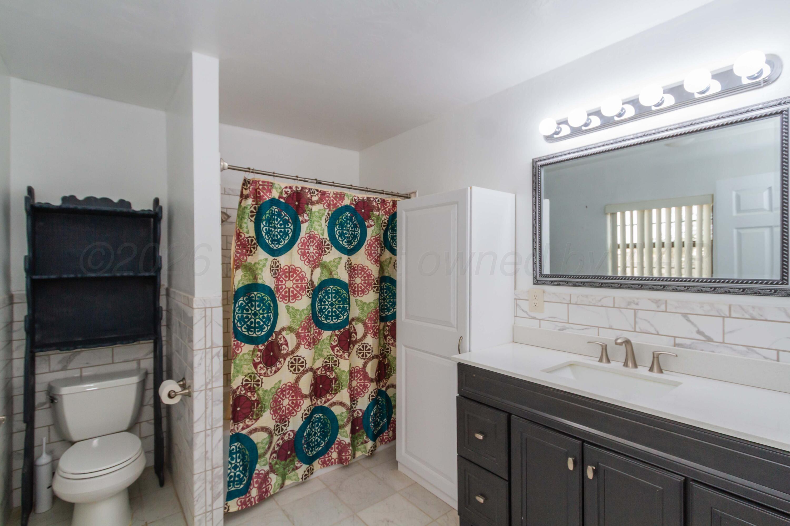 7850 Back Acres Road Amarillo, TX 79119 - Photo 21 of 52 PRIMARY BATH VIEW 1