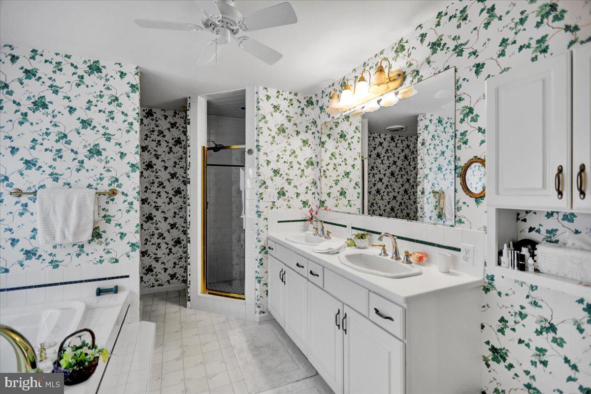 2955 Reedy Road Reading, PA 19608 - Photo 18 of 34 Main Bedroom - double bowl vanity