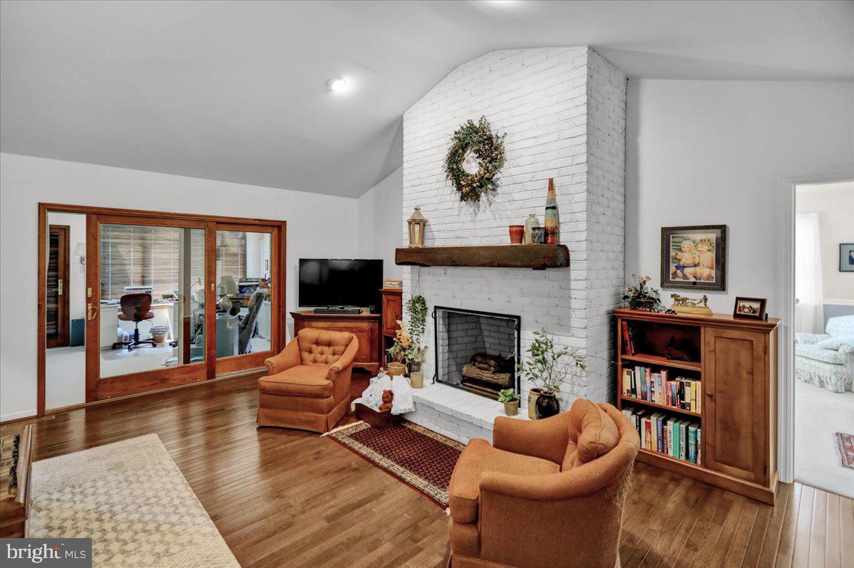 2955 Reedy Road Reading, PA 19608 - Photo 5 of 34 Great Room - Patio door to Sunroom