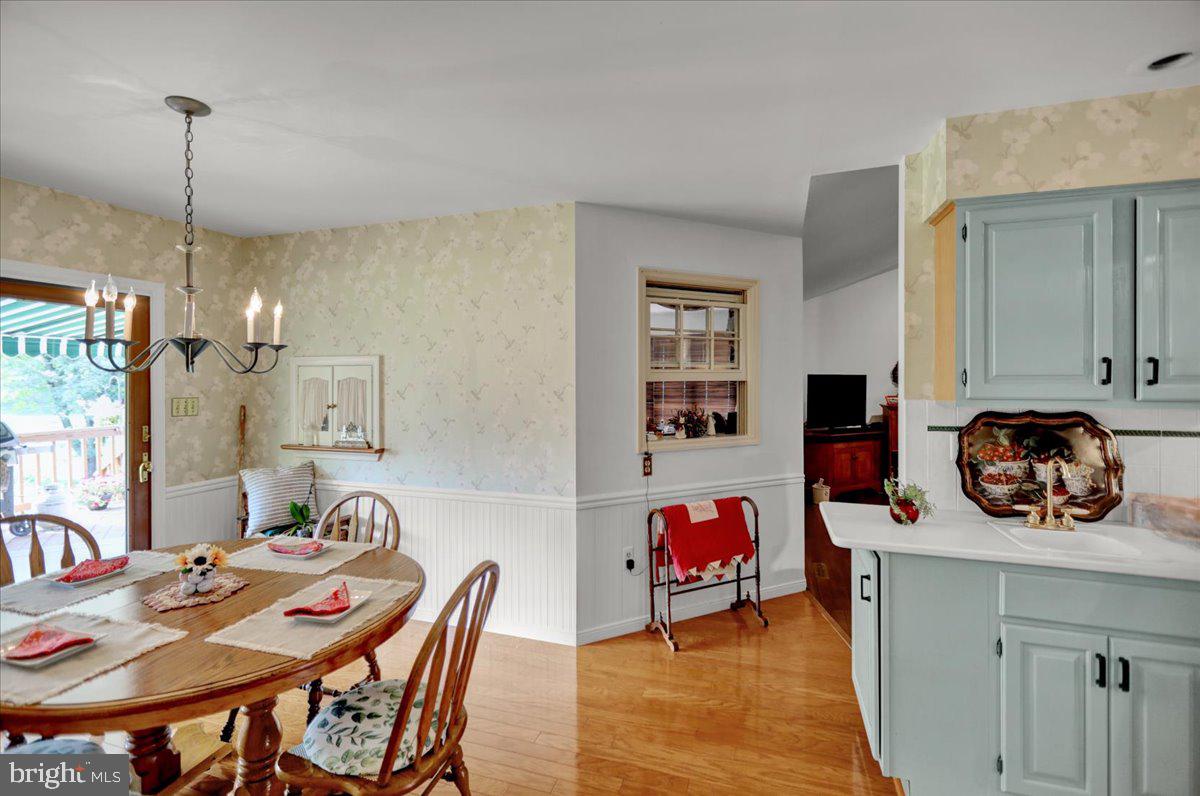 2955 Reedy Road Reading, PA 19608 - Photo 9 of 34 Breakfast Area adjoins kitchen