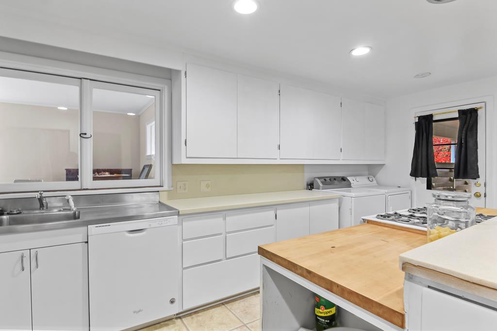 317 Mitchell Street Ithaca, NY 14850 - Photo 11 of 29