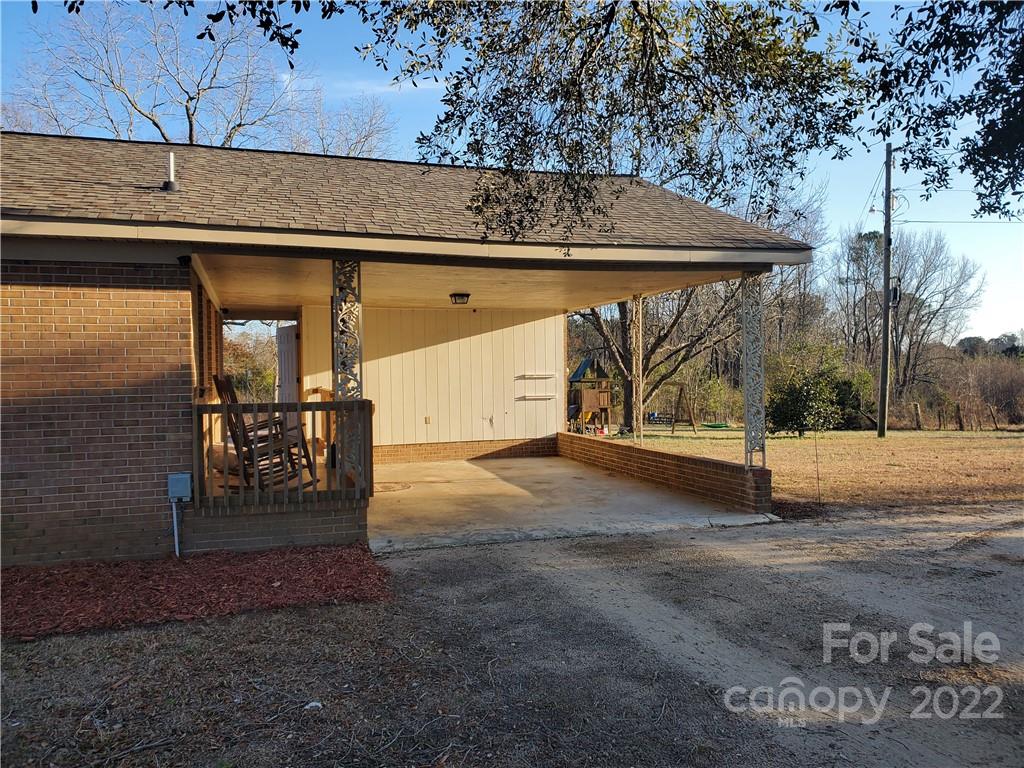 204 Davis Rivers Road Chesterfield, SC 29709 - Photo 4 of 42
