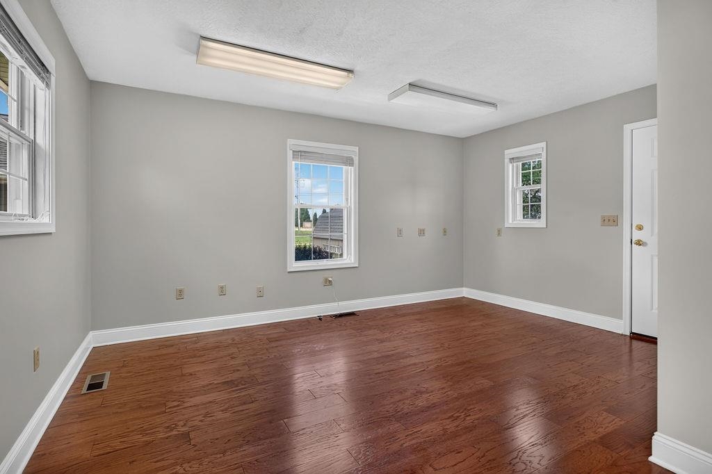 7 Featherstone Drive Lyndhurst, VA 22952 - Photo 34 of 66