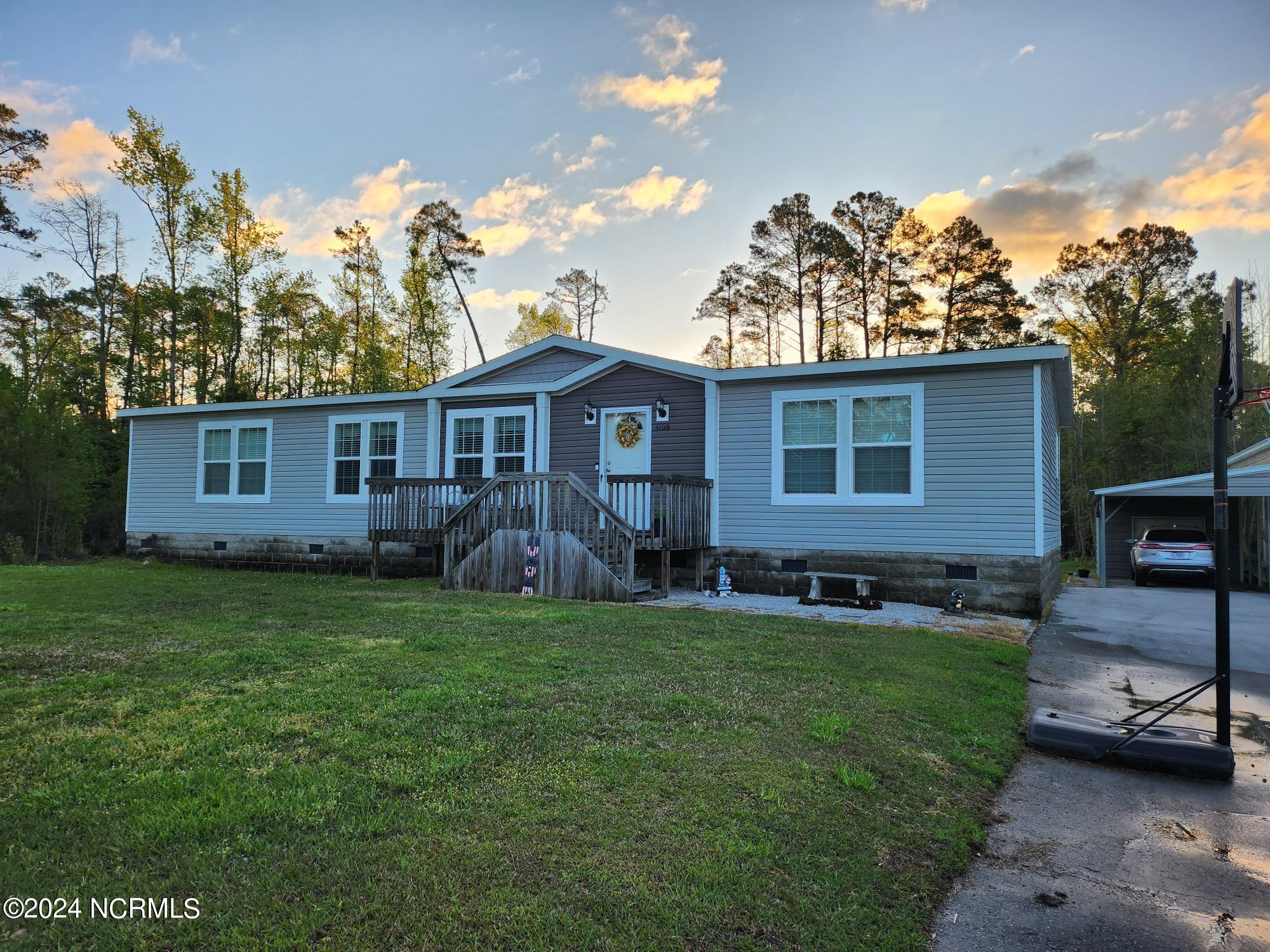 1238 Lake Road Newport, NC 28570 - Photo 1 of 24 Front of House