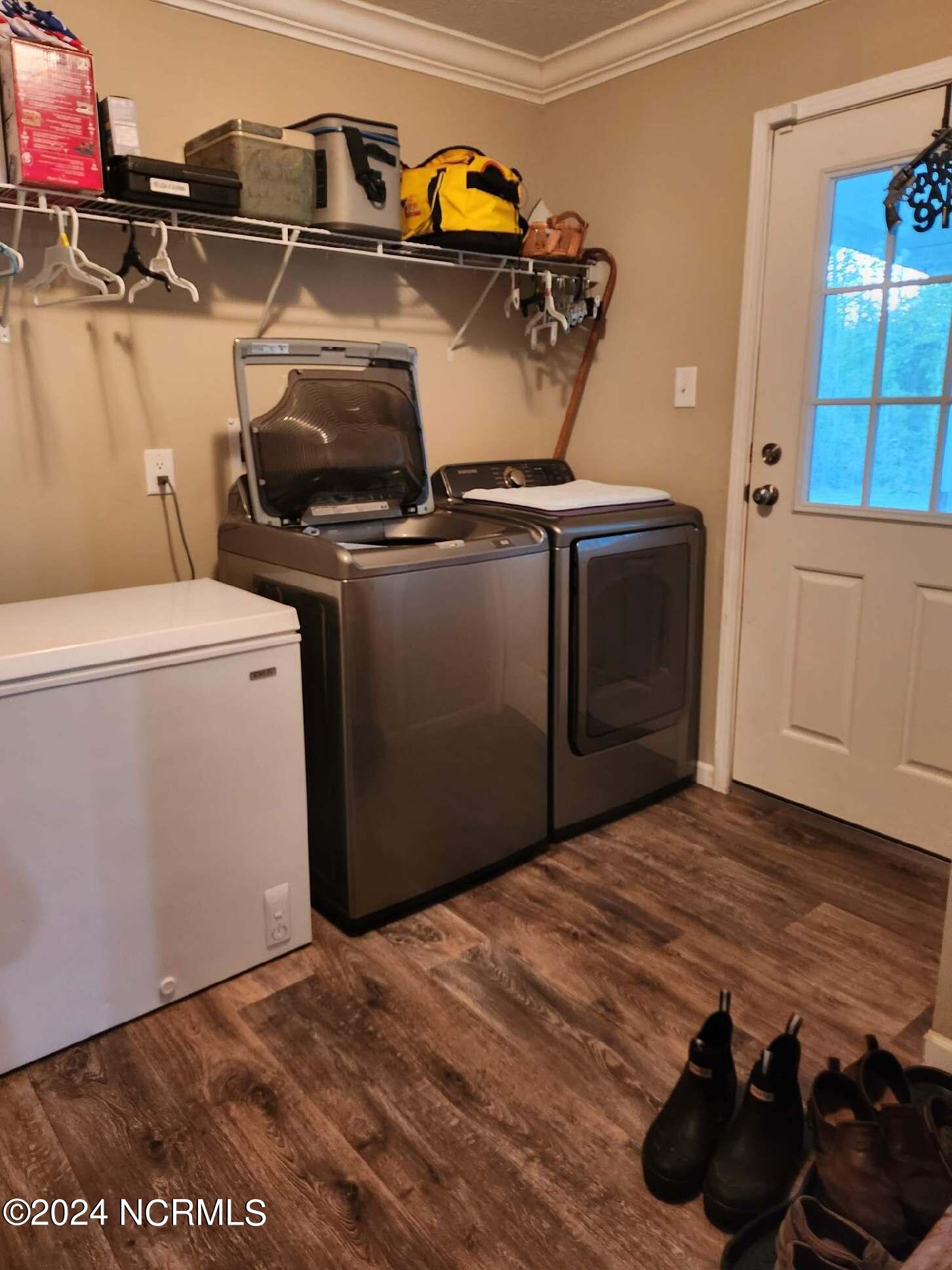 1238 Lake Road Newport, NC 28570 - Photo 14 of 24 Mudroom