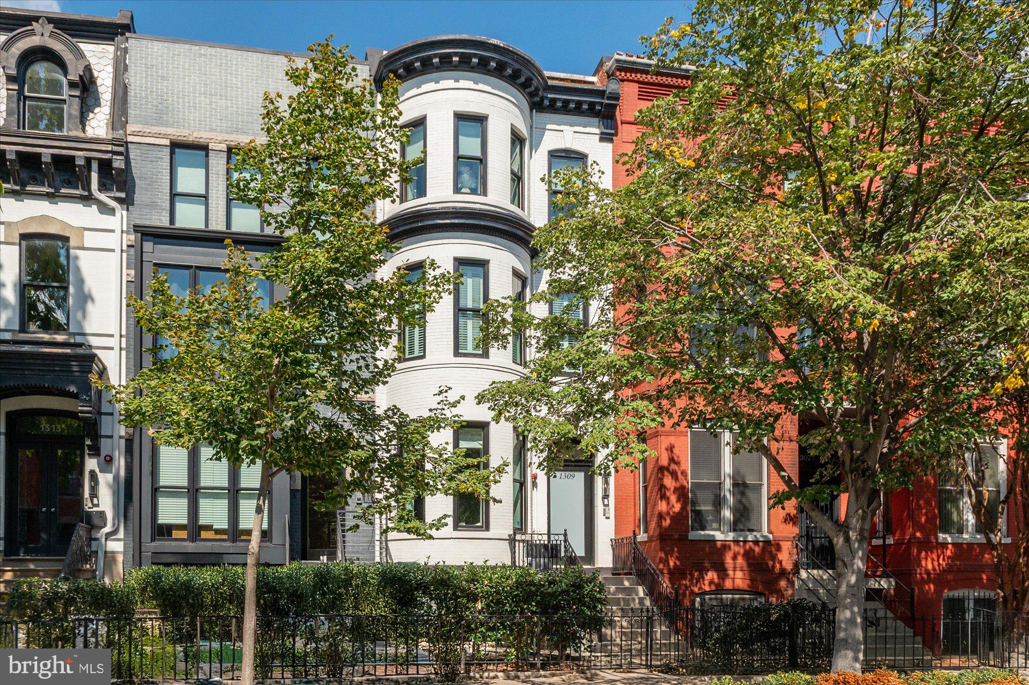Welcome to 1309 R St NW 1 in Logan Circle!