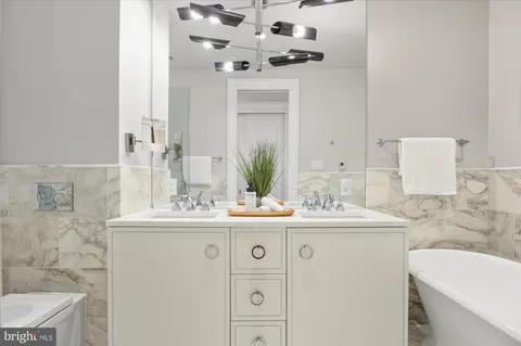 $1,385,000 | 1309 R Street Northwest, Unit 1, Washington, DC 20009