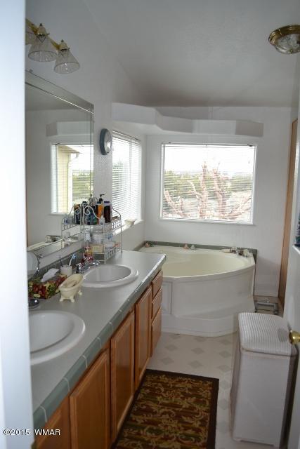 2864 Ridgeview Drive Snowflake, AZ 85937 - Photo 13 of 40 Gallery Image 13