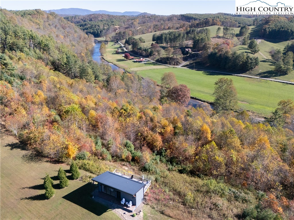 272 River Bend Hills Road Crumpler, NC 28617 - Photo 9 of 22 Gallery Image 9