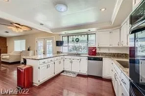 $4,100 | 5945 North El Capitan Way, Las Vegas, NV 89149