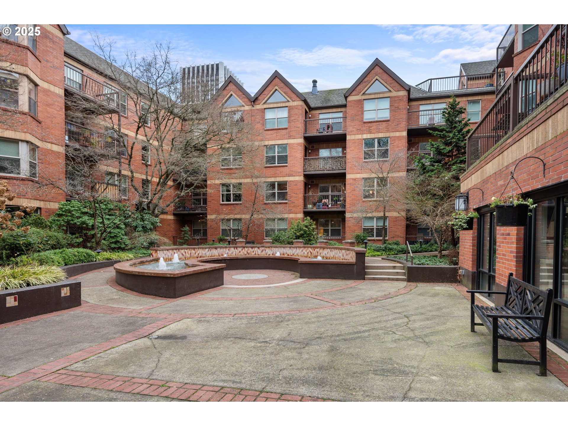 1500 Southwest Park Avenue, Unit 303 Portland, OR 97201 - Photo 19 of 38